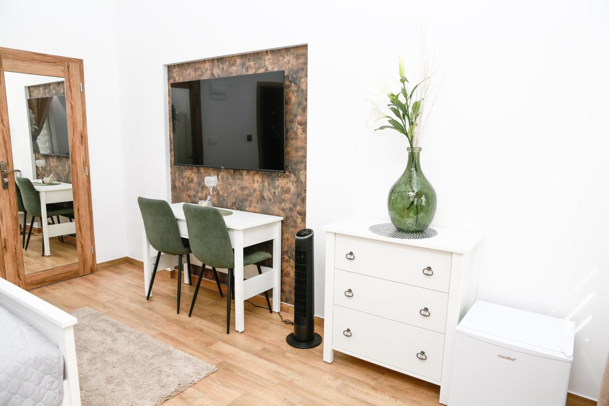 Apartmany Ellie Znojmo Ngoại thất bức ảnh